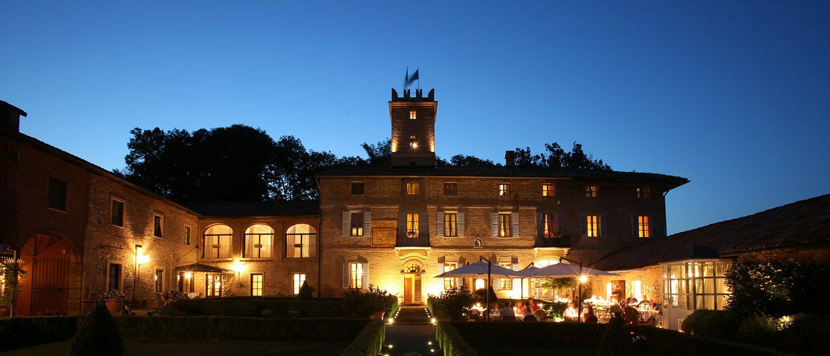 Voyage en Italie de PAVIS à CREMONE et de CREMONE au Montferrato dans le PIEMONT Chef : Emanuele RONZEGLIO